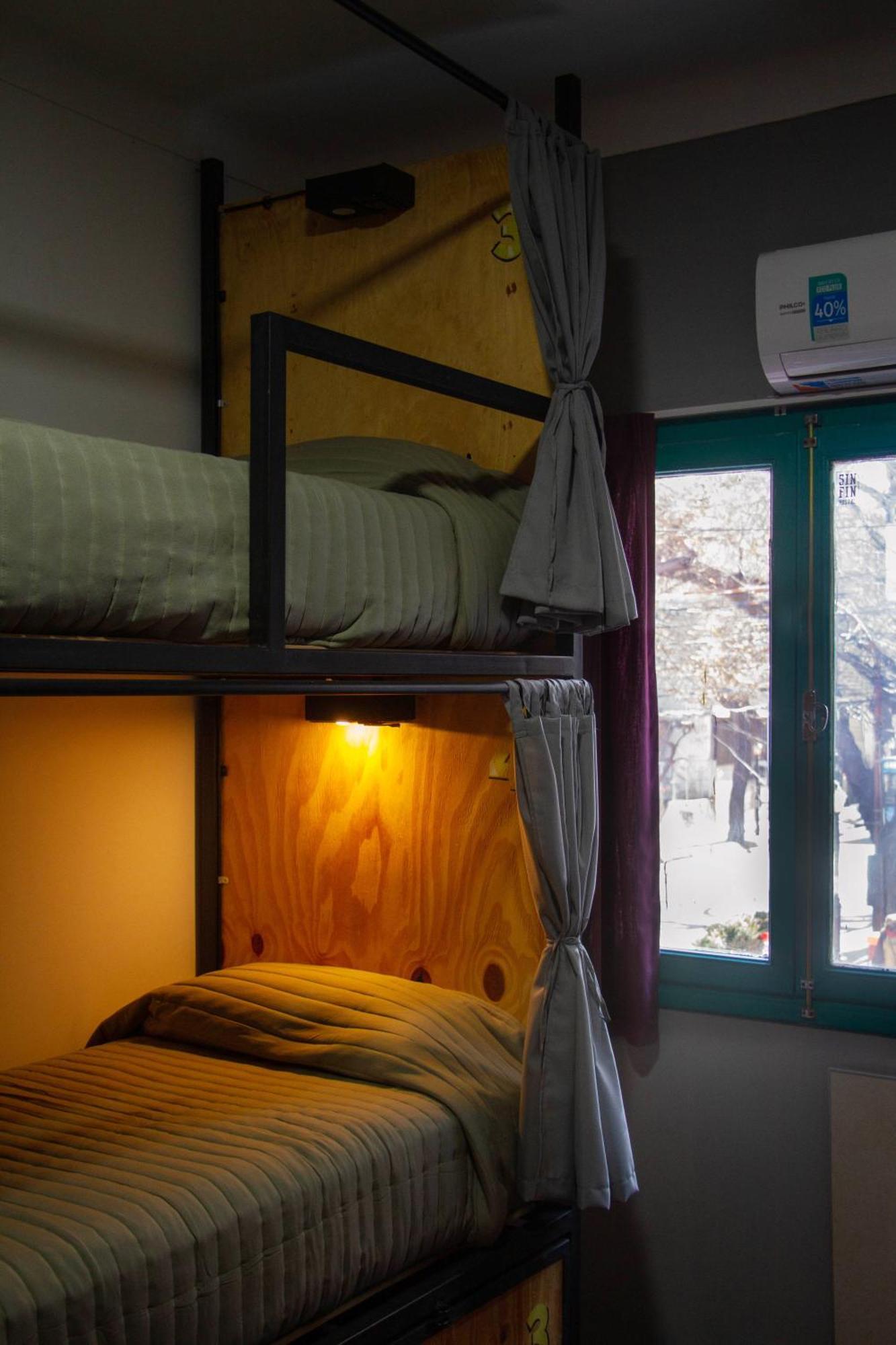 Sin Fin Hostel Mendoza Exteriör bild