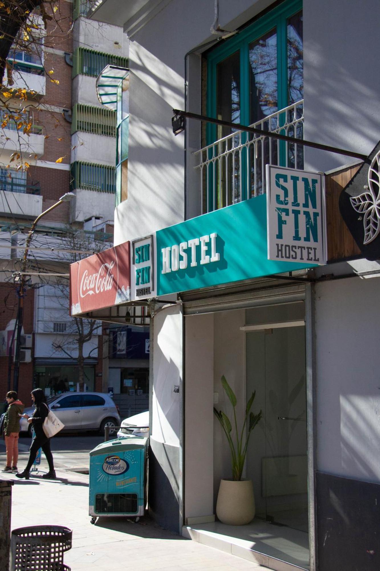 Sin Fin Hostel Mendoza Exteriör bild