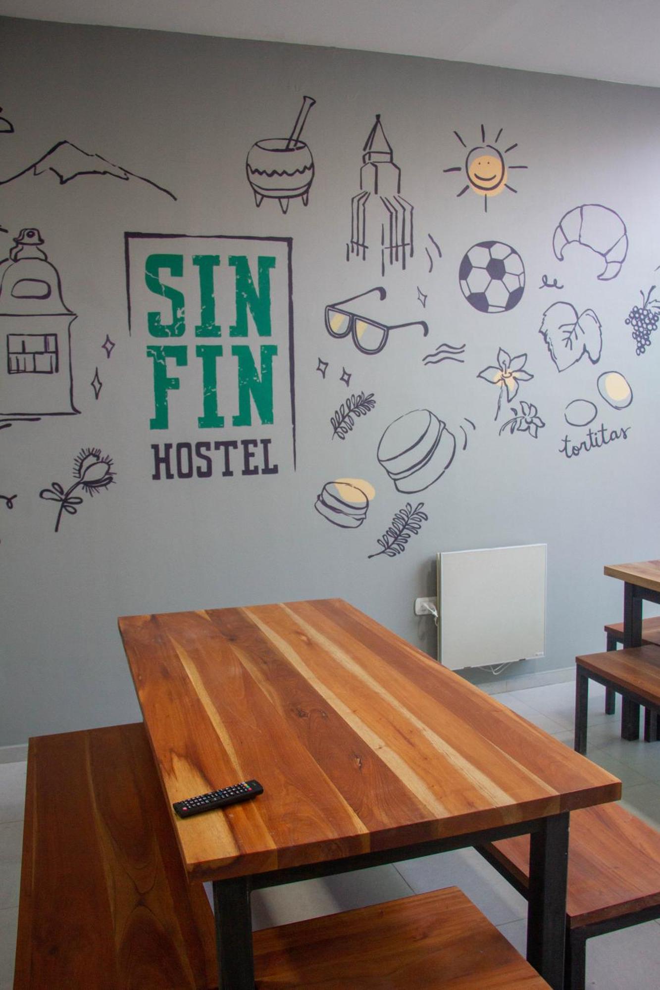Sin Fin Hostel Mendoza Exteriör bild