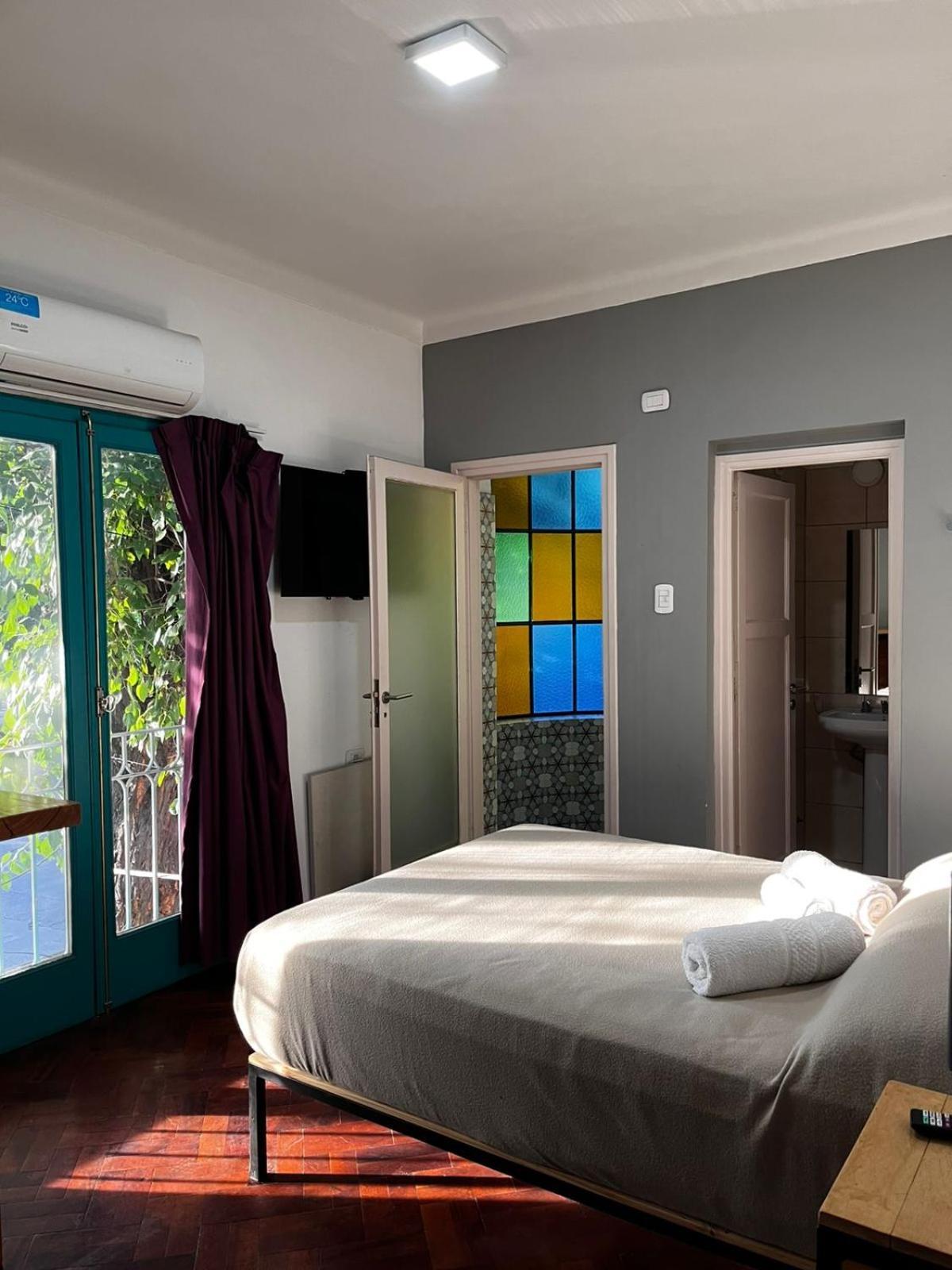 Sin Fin Hostel Mendoza Exteriör bild